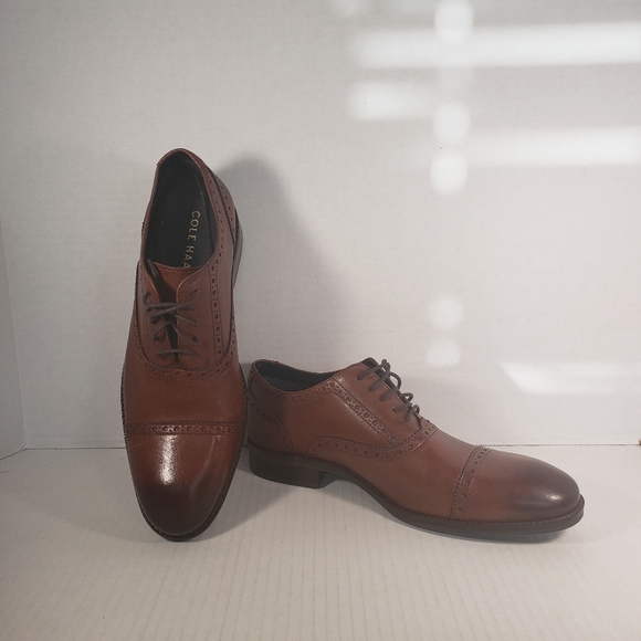 NWOT Men's Cole-Haan Cap Toe Oxfords - Picture 2 of 8